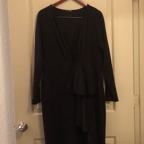 Dress - Picture 5 of 6